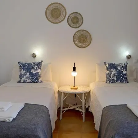 Rio - Jacuzzi & South Facing Pool Hotel Quarteira
